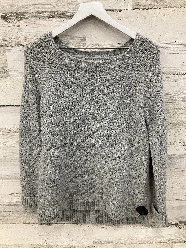 Sweater By Banana Republic In Grey, Size: M