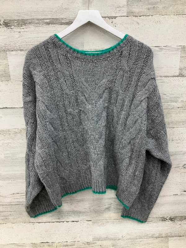 Sweater By Clothes Mentor In Grey, Size: M