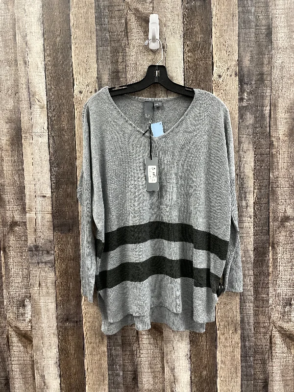 Sweater By Quinn In Grey, Size: S