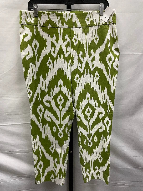 Green & White Pants Cropped Chicos, Size 14