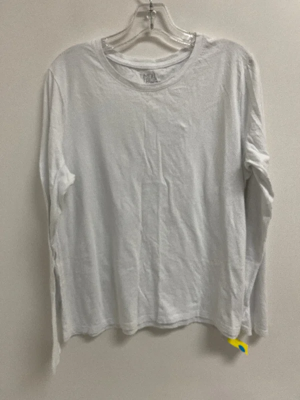 Top Long Sleeve Basic By Time And Tru In White, Size: L