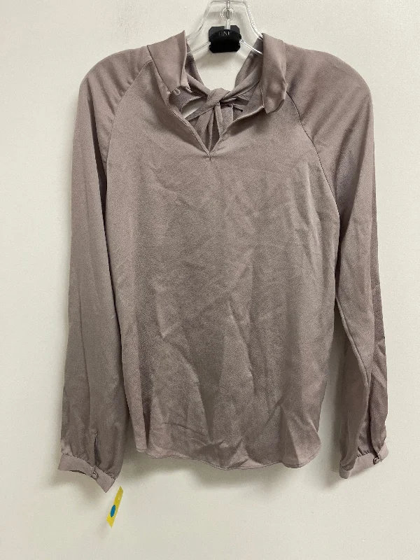 Top Long Sleeve By Banana Republic In Grey, Size: S