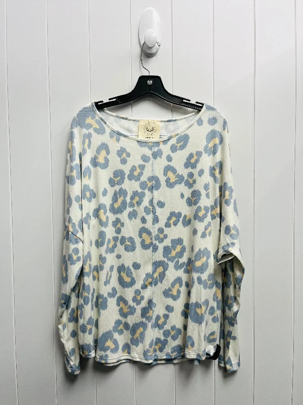 Top Long Sleeve By Fantastic Fawn In Grey & White, Size: L