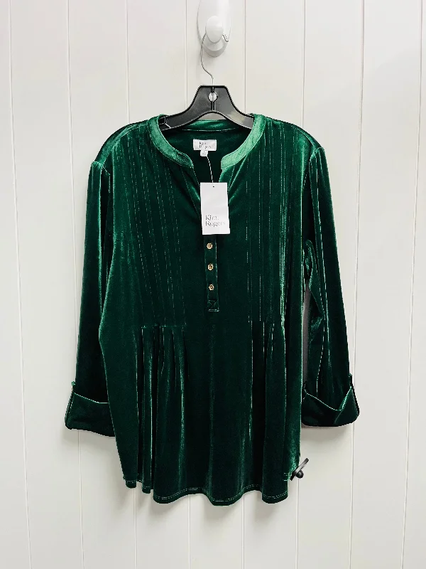 Top Long Sleeve By Kim Rogers In Green, Size: L