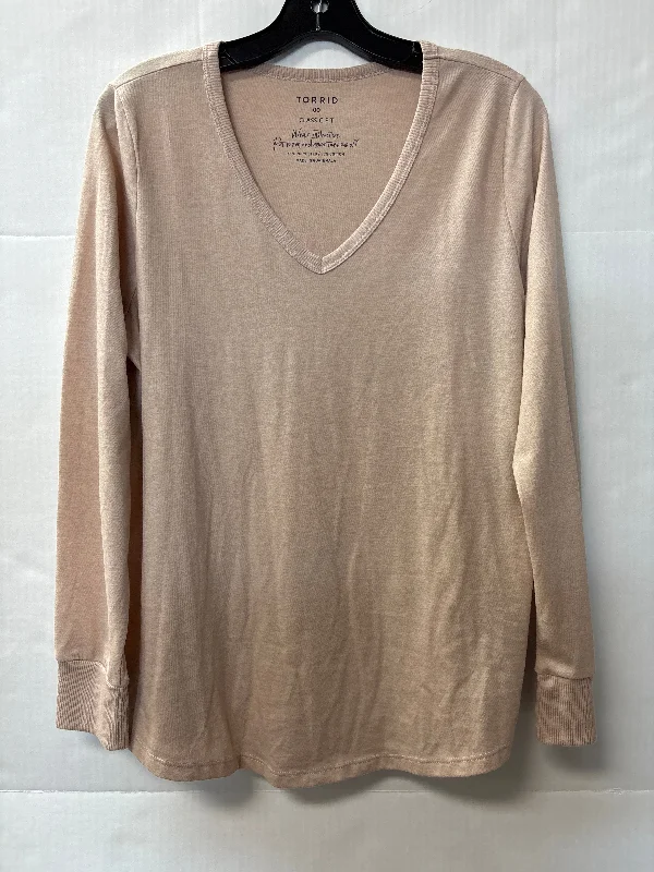 Top Long Sleeve By Torrid In Beige, Size: M